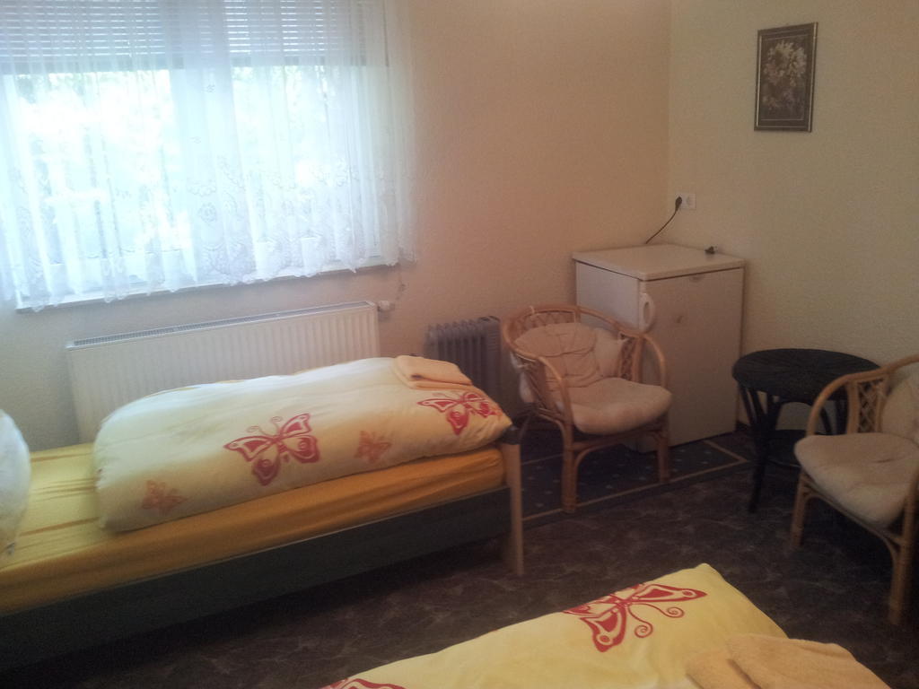 Biggis Waldpension Michendorf Εξωτερικό φωτογραφία